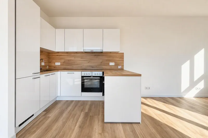 3-Zimmer-Wohnung mit Westbalkon und Einbauküche - mehrere Erstbezüge! — photo 1